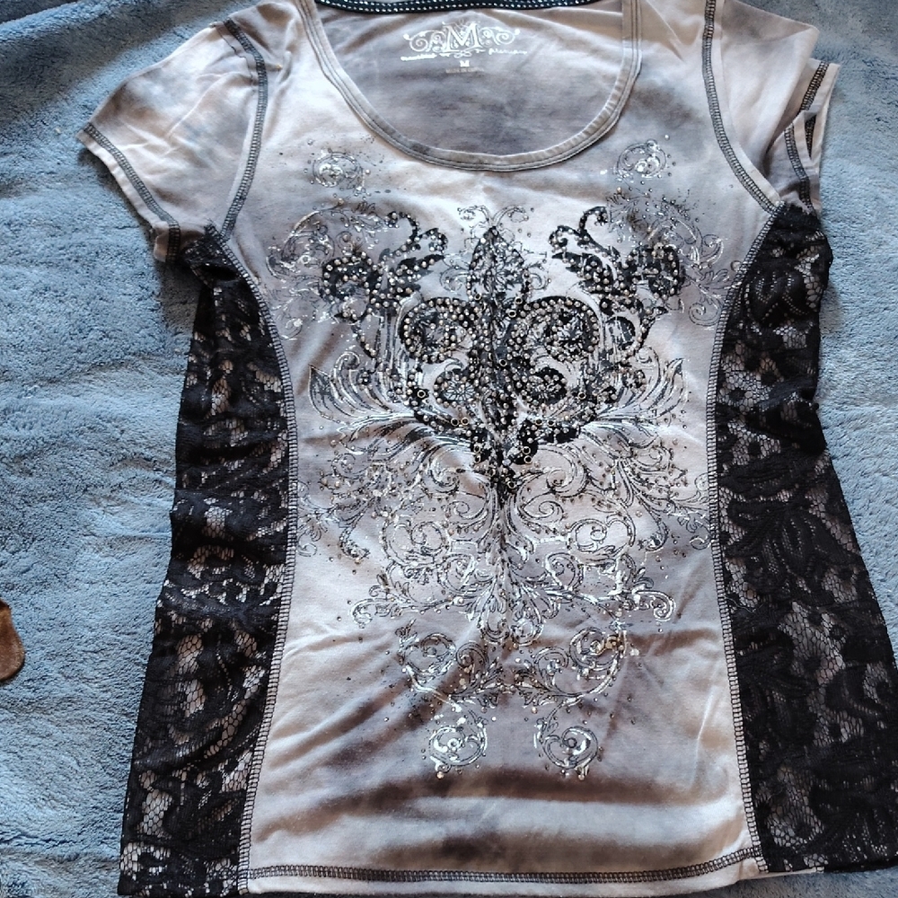 Maurices Black and Gray Short Sleeve Tee